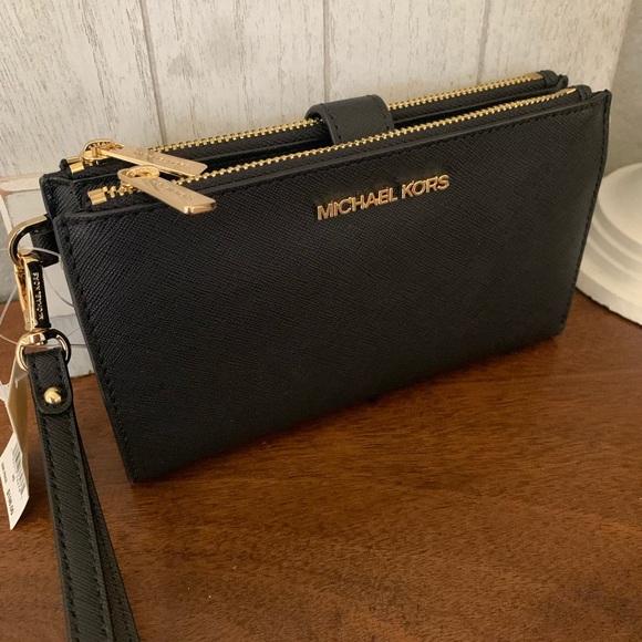 mk phone wallet